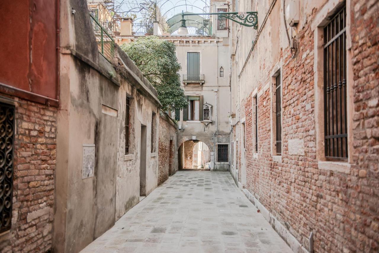 Gondola, San Giacomo Venice Luaran gambar
